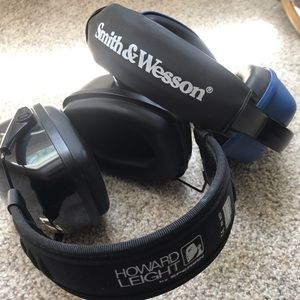 Ear protection, noise canceling earmuffs